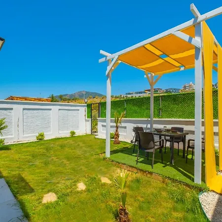 4 Kisilik Ozel Havuzlu Ve Bahceli Villa, Mugla - Awz216